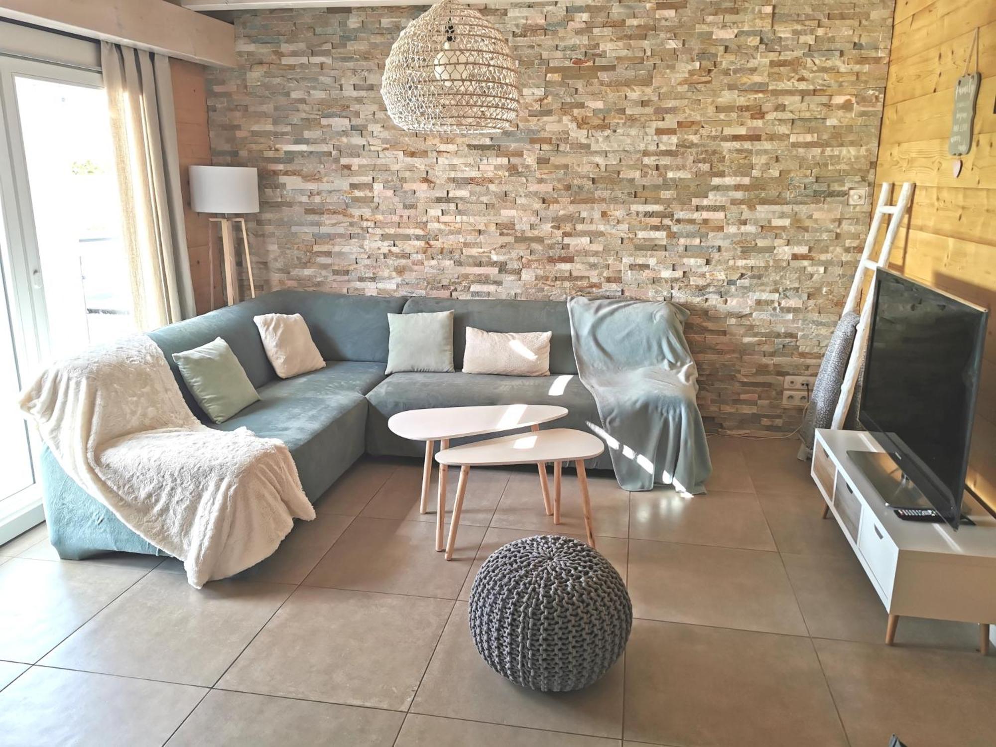 Gite De Mortagne, Chalet Avec Piscine - By Primo C0Nciergerie Gigny-sur-Saone Exterior foto