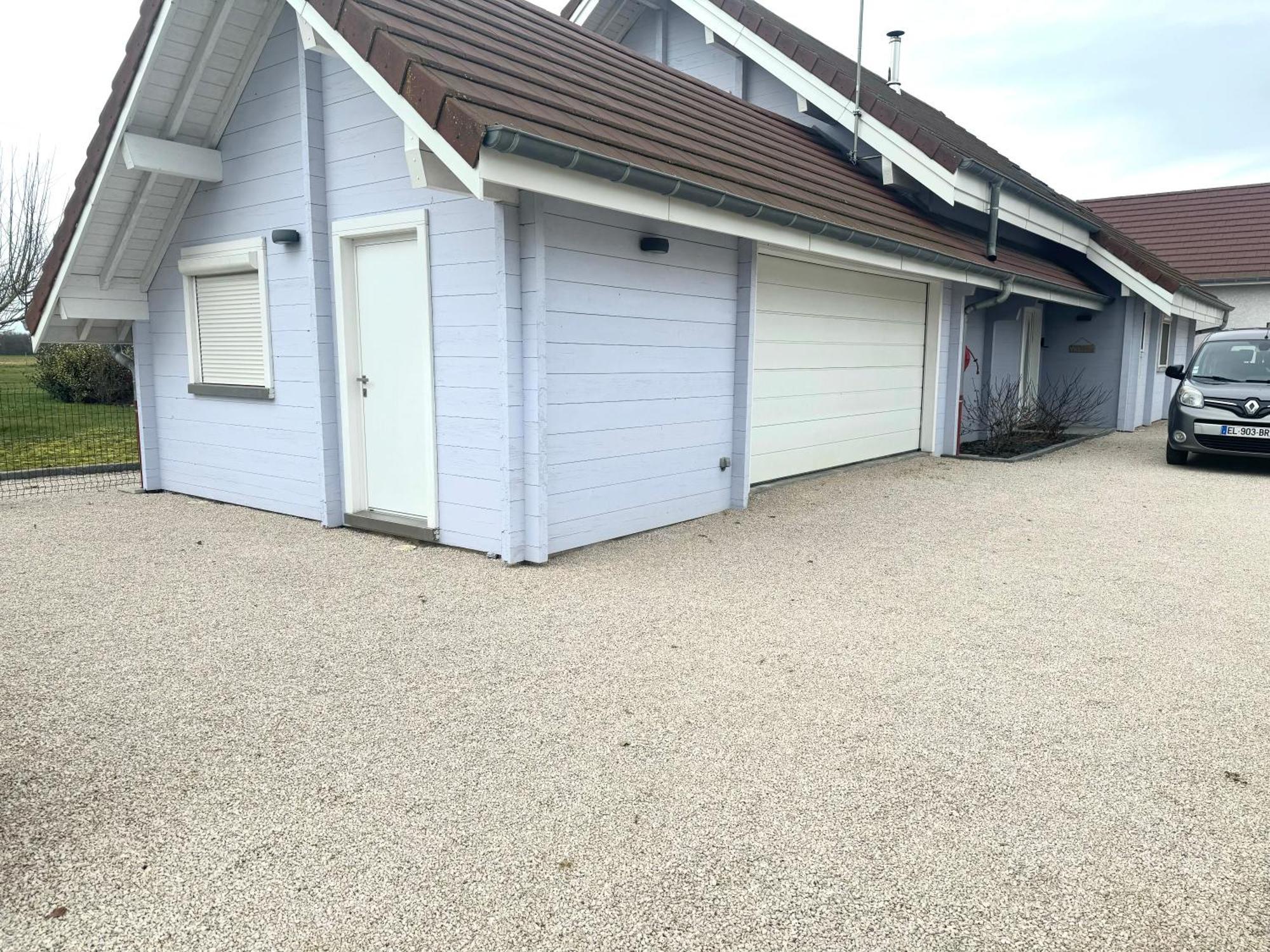 Gite De Mortagne, Chalet Avec Piscine - By Primo C0Nciergerie Gigny-sur-Saone Exterior foto